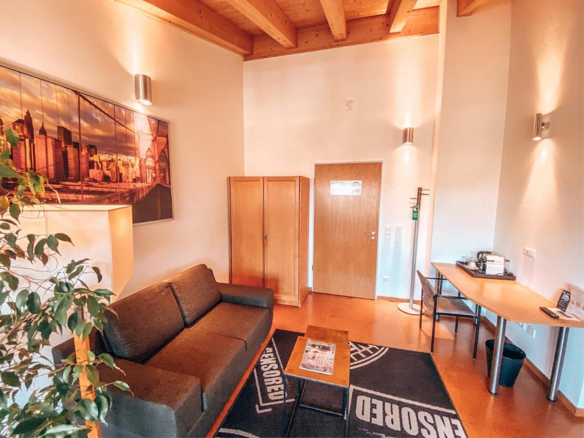 Hotel Schwertfirm 3*