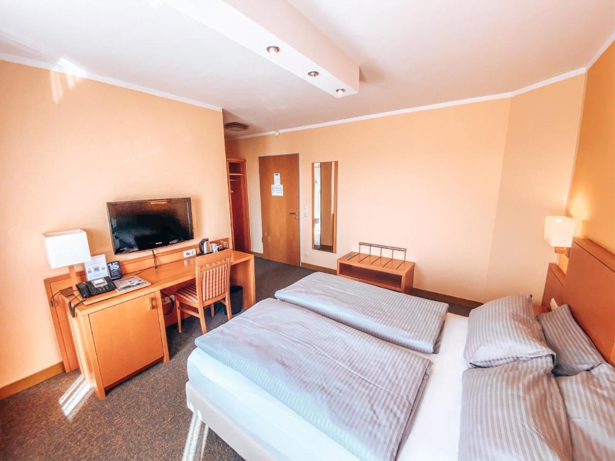 Schwertfirm Hotel