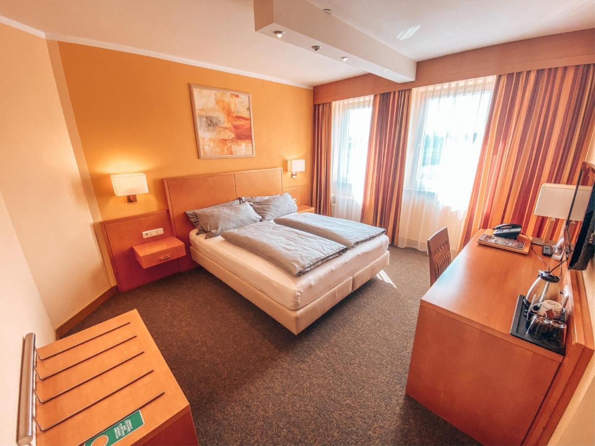 Schwertfirm Hotel Karlsfeld